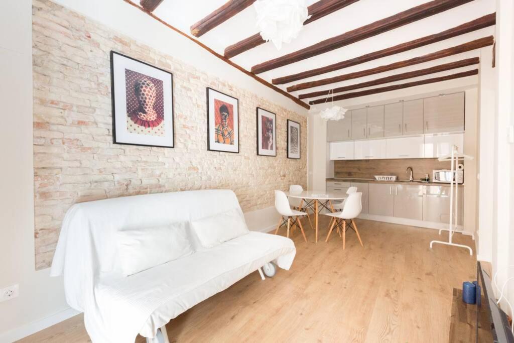 CASTA 2 - Apartamento céntrico de un dormitorio con opción de garaje Saragozza Esterno foto