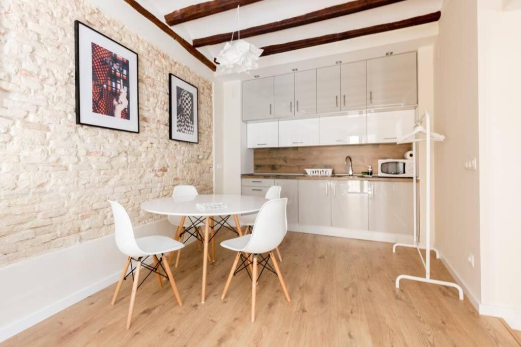 CASTA 2 - Apartamento céntrico de un dormitorio con opción de garaje Saragozza Esterno foto